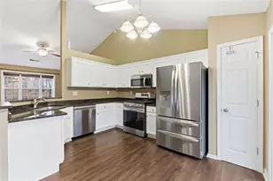 151 Wentworth Dr, Canton, GA 30114 - Photo 3