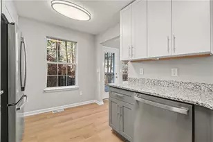 2816 Crest Ridge Way SW, Marietta, GA 30060 - Photo 11