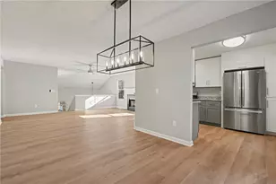 2816 Crest Ridge Way SW, Marietta, GA 30060 - Photo 9