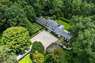 1727 W Paces Ferry Rd NW, Atlanta, GA 30327 - Photo 1