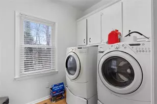 1050 York Trace SW, Marietta, GA 30064 - Photo 15