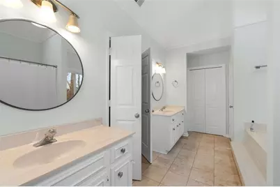 1050 York Trace SW, Marietta, GA 30064 - Photo 17