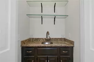 1050 York Trace SW, Marietta, GA 30064 - Photo 9