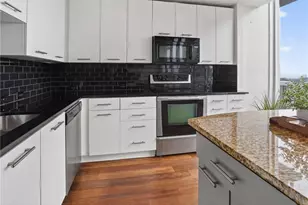 3324 Peachtree Rd NE, Atlanta, GA 30326 - Photo 17