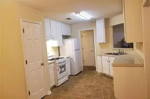 6710 Gina Agha Cir, Lithonia, GA 30038 - Photo 7