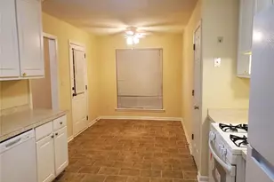 6710 Gina Agha Cir, Lithonia, GA 30038 - Photo 11