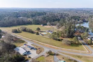 166 Big Springs Rd SE, Calhoun, GA 30701 - Photo 3