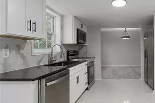 432 Rock Meadow Dr, Stone Mountain, GA 30088 - Photo 5