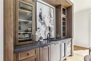 825 Kenry Ct, Atlanta, GA 30342 - Photo 9