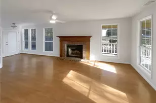 7 Barrington Ct, Sharpsburg, GA 30277 - Photo 3