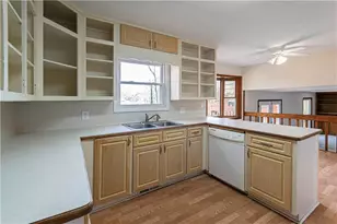 1985 Branch Valley Dr, Roswell, GA 30076 - Photo 9