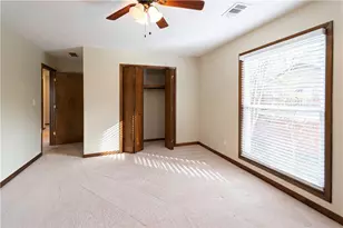 1985 Branch Valley Dr, Roswell, GA 30076 - Photo 31