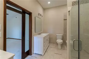 1985 Branch Valley Dr, Roswell, GA 30076 - Photo 23