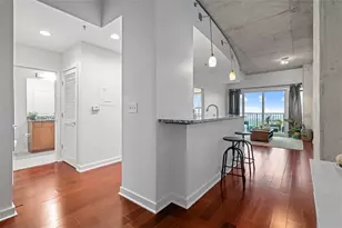 250 Pharr Rd NE, Atlanta, GA 30305 - Photo 9