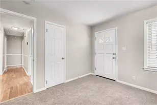 558 Dorsey Cir SW, Lilburn, GA 30047 - Photo 7