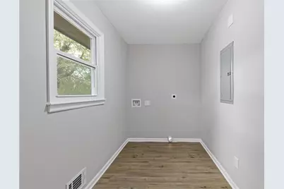 120 Kings Court, Lawrenceville, GA 30044 - Photo 9