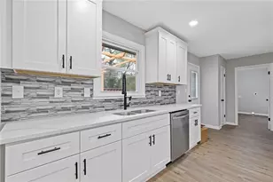 120 Kings Ct, Lawrenceville, GA 30044 - Photo 7