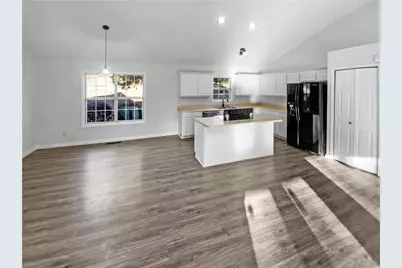 5910 Shadewater Drive, Cumming, GA 30041 - Photo 17