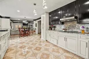 5261 Hopewell Ln, Gainesville, GA 30507 - Photo 11