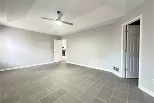 510 Heathgate Dr, Lawrenceville, GA 30044 - Photo 11