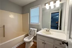 510 Heathgate Dr, Lawrenceville, GA 30044 - Photo 5