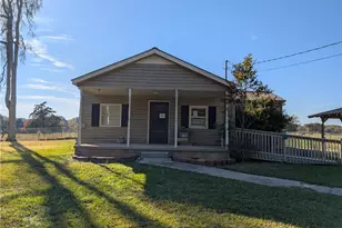 240 Benedict Loop, Cedartown, GA 30125 - Photo 1