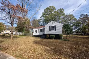 3122 Semmes St, Atlanta, GA 30344 - Photo 5