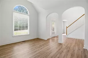 4025 Eyrie Farms Ln, Cumming, GA 30041 - Photo 9