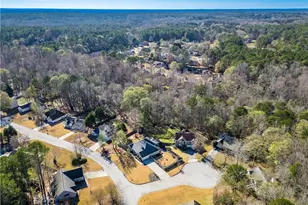 770 Hunters Ln, Loganville, GA 30052 - Photo 5