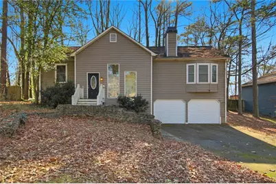 5554 Emerald Way, Acworth, GA 30102 - Photo 1