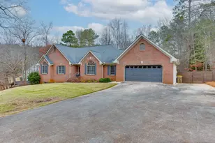 61 Hunters Way, Hoschton, GA 30548 - Photo 3