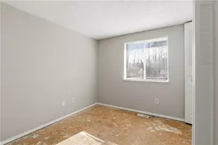 330 Hembree Forest Cir, Roswell, GA 30076 - Photo 15