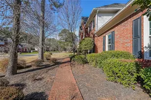 2409 Meadow Isle Ln, Lawrenceville, GA 30043 - Photo 3