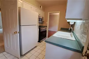 2376 Leafgate Rd, Decatur, GA 30033 - Photo 13