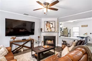 10900 Wittenridge Dr, Alpharetta, GA 30022 - Photo 3