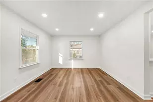 578 Alfred Rd NW, Atlanta, GA 30331 - Photo 9