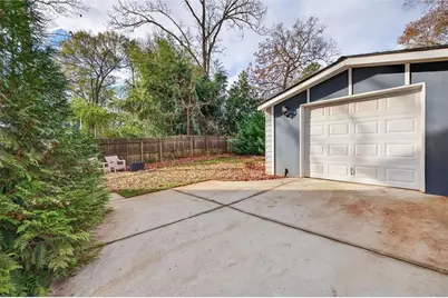 208 Mellrich Avenue NE, Atlanta, GA 30317 - Photo 25