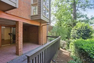 49 Willow Glen, Atlanta, GA 30342 - Photo 31