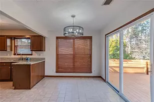 330 Broken Lance Pl, Alpharetta, GA 30022 - Photo 13