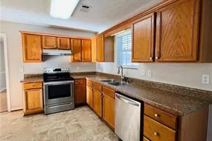 3065 Chandon Ln, Lawrenceville, GA 30044 - Photo 7