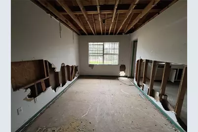 5827 Christopher Lane, Lithonia, GA 30058 - Photo 5