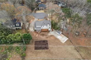 808 Valbrook Ct SW, Lilburn, GA 30047 - Photo 35