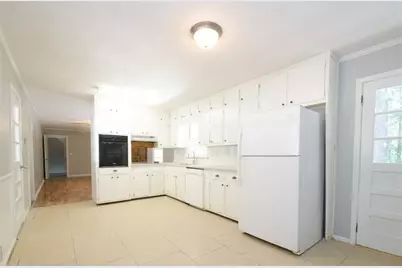 106 Valley Road, Lawrenceville, GA 30044 - Photo 3