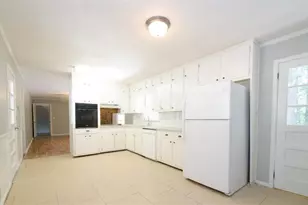 106 Valley Rd, Lawrenceville, GA 30044 - Photo 3