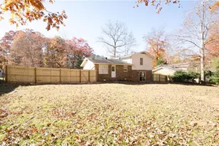 2621 Bailey Dr, Norcross, GA 30071 - Photo 9