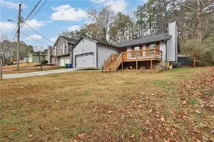 700 Pepperwood Trail, Stone Mountain, GA 30087 - Photo 3