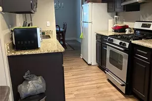 6354 Shannon Pkwy, Union City, GA 30291 - Photo 11