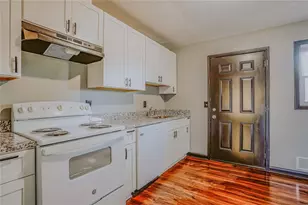 2877 Whispering Hills Dr, Atlanta, GA 30341 - Photo 11