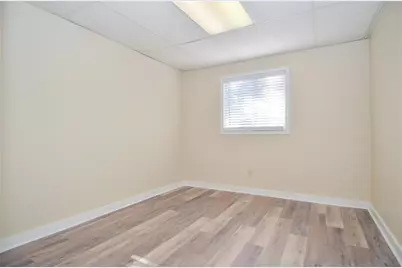 3173 Falconhurst Drive SW, Lilburn, GA 30047 - Photo 27