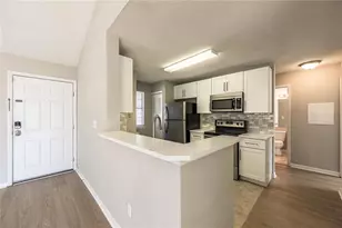 1107 Sandy Ln Dr, Alpharetta, GA 30022 - Photo 9